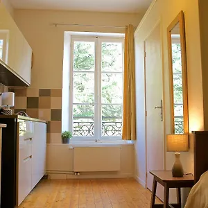 le-112-confortable-et-cosy-en-plein-centre-daix-les-bains.hotels-rhonealpes.com/